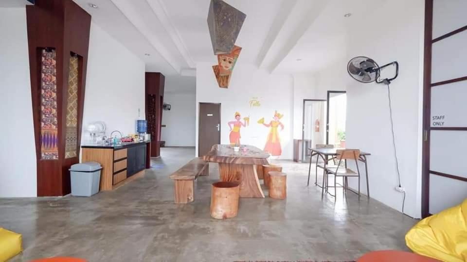 Legian Fello B&B Hostel מראה חיצוני תמונה