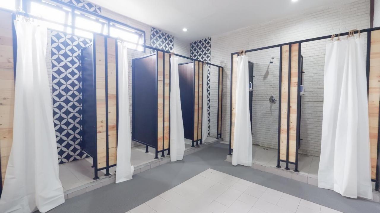 Legian Fello B&B Hostel מראה חיצוני תמונה